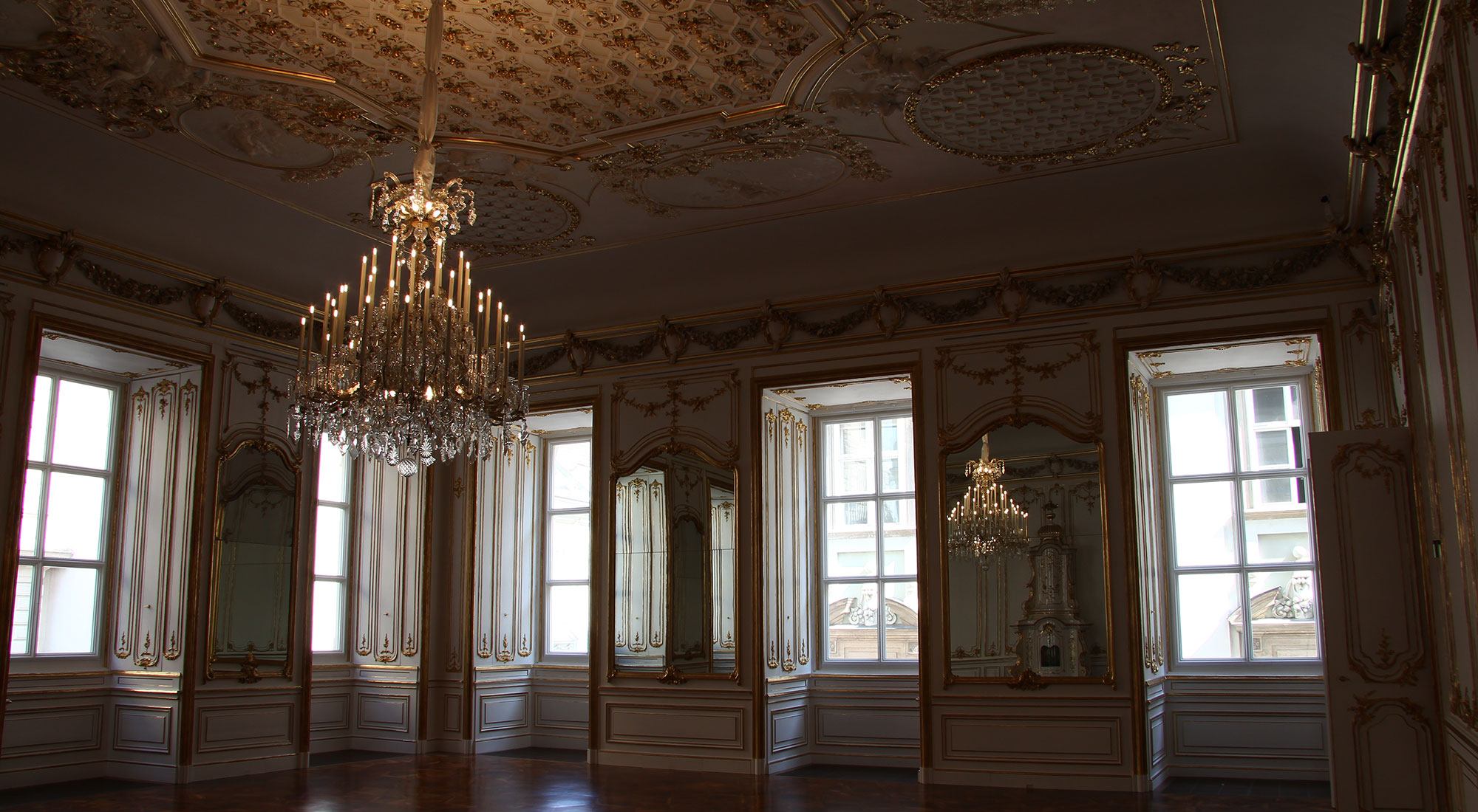 Viennese Barock Chandeliers at the LIechtenstein Gallery